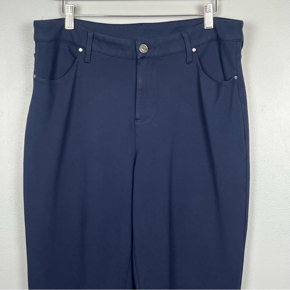 Chico’s navy rayon nylon spandex stretchy tapered leg pants, size 12. - Picture 3 of 8